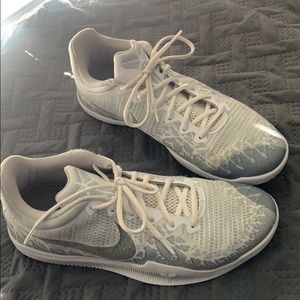 Nike Mamba Rage White Pure Platinum size 10/5